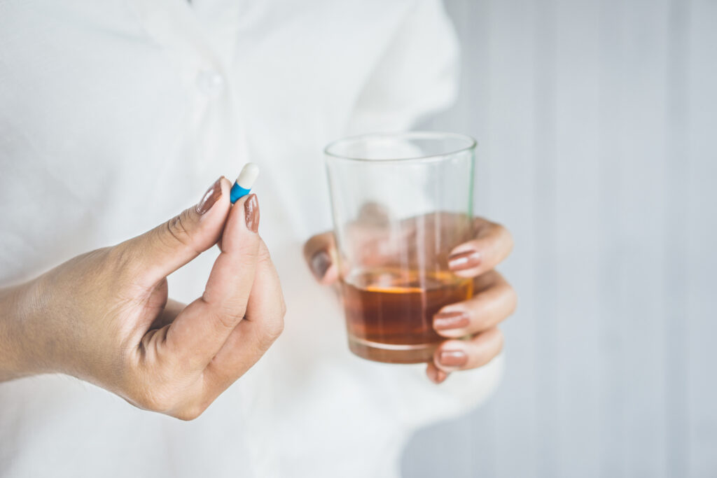 What Happens When You Mix Alcohol with Prescription Drugs? Zinnia Health