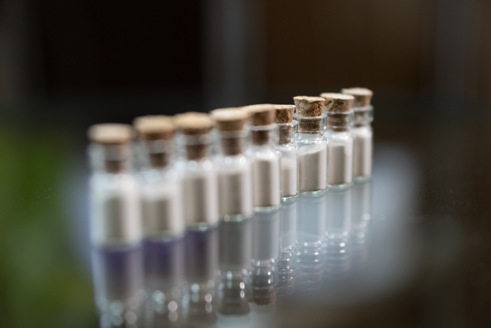 white poweder drugs in jars